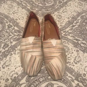 Women’s Multi Colored Toms Size 9.5
